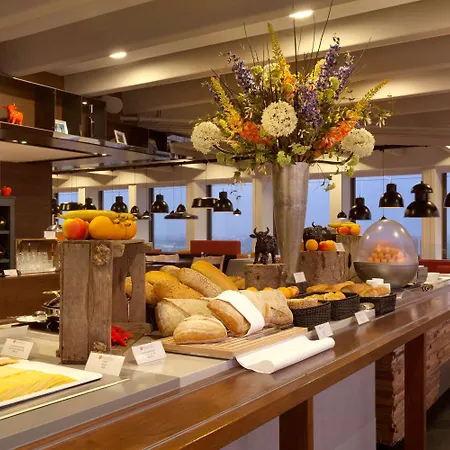 Hotel Leonardo Rembrandtpark 4*