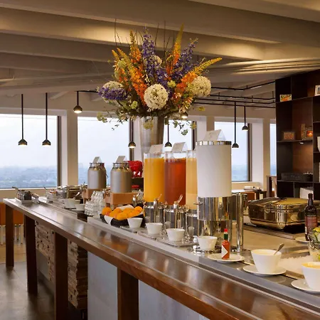 Hotel Leonardo Rembrandtpark 4*