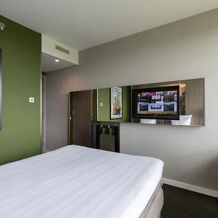 Leonardo Rembrandtpark Hotel 4*