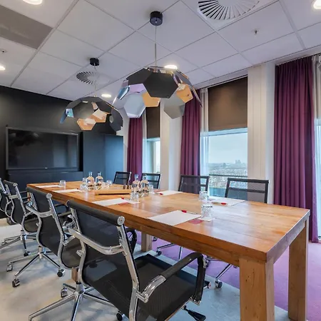 Leonardo Rembrandtpark Hotel 4*