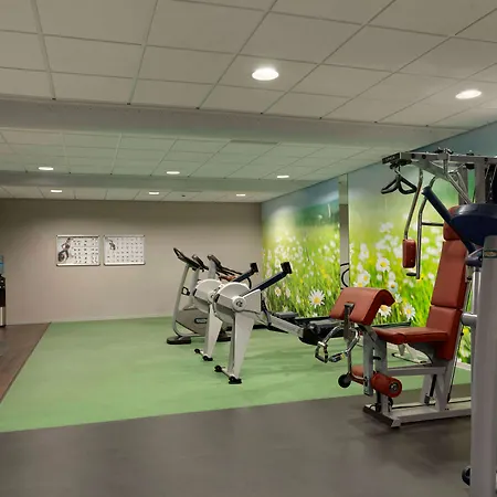 Leonardo Rembrandtpark Hotel 4*