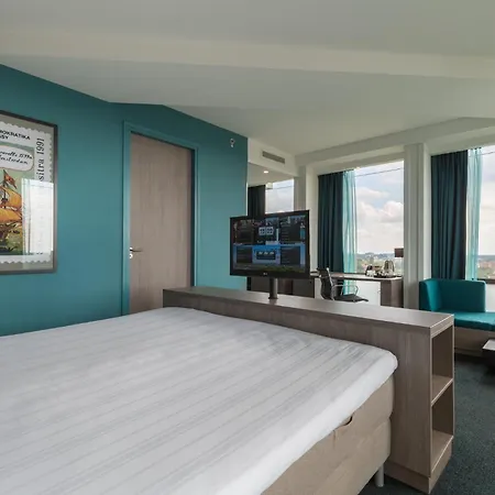 Leonardo Rembrandtpark אמסטרדם