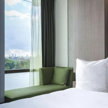 Leonardo Rembrandtpark Hotel 4*
