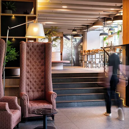 Hotel Leonardo Rembrandtpark 4*