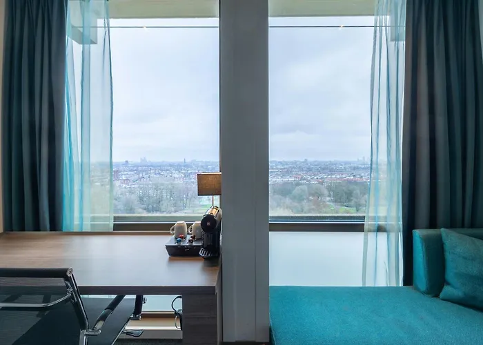 Leonardo Rembrandtpark 4*