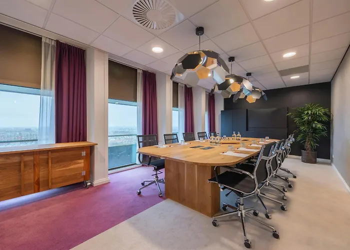 Otel Leonardo Rembrandtpark