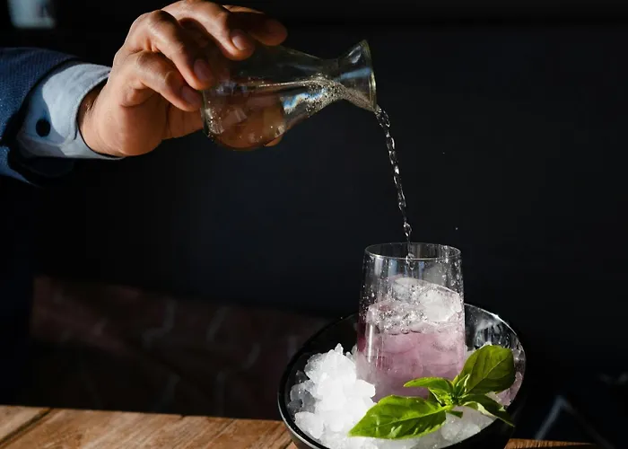 Leonardo Rembrandtpark Otel 4*