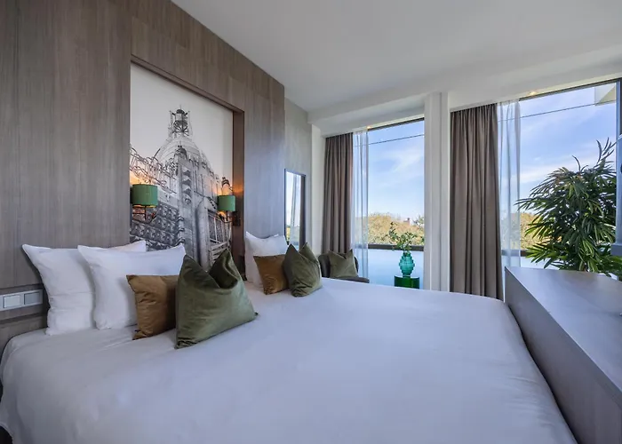 Leonardo Rembrandtpark 4*