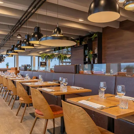 Leonardo Rembrandtpark Hotel 4*