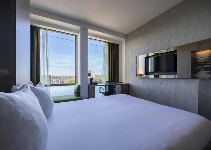 Leonardo Rembrandtpark אמסטרדם